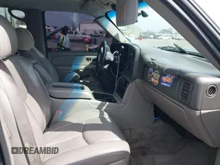 2005 Chevrolet Tahoe Z71 z VIN 1GNEC13T95R192599, wystawiony jako IAAI lot #41955397 z przebiegiem 179 292 mil mil oraz . Historia ofert i sprzedaży dostępna na DreamBid. Obrazek 5.