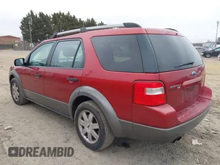 2005 Ford Freestyle SE with VIN 1FMZK04155GA08061, listed as a IAAI auction lot 41505123 with 223,524 mi miles. Bid and sale history available at carsss.com. Image 3.
