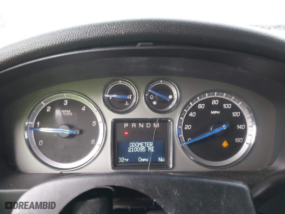 2009 Cadillac Escalade with VIN 1GYFK13269R147563, listed as a IAAI auction lot 41462689 with 210,095 mi miles. Bid and sale history available at carsss.com. Image 7.