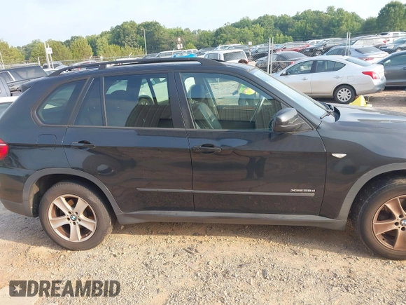 2012 BMW X5 35d with VIN 5UXZW0C54CL669256, listed as a IAAI auction lot 42662273 with 138,517 mi miles and . Bid and sale history available at DreamBid. Image 13.