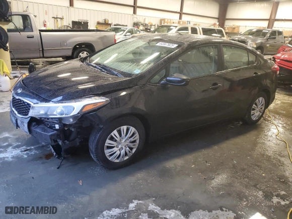 2017 Kia Forte LX with VIN 3KPFK4A7XHE138915, listed as a Copart auction lot 44567925 with 136,517 mi miles and Salvage Title. Bid and sale history available at carsss.com. Image 1.