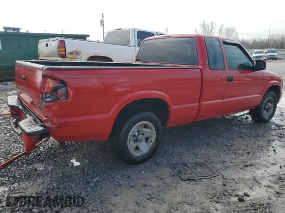 2000 GMC Sonoma SLS z VIN 1GTCS19W1Y8146005, wystawiony jako Copart lot #44068505 z przebiegiem 283 782 mil mil oraz Szkody całkowita. Historia ofert i sprzedaży dostępna na DreamBid. Obrazek 3.