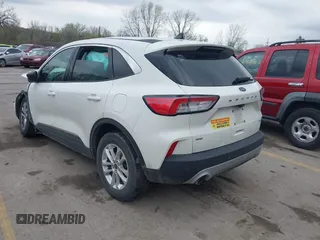 2022 Ford Escape SE with VIN 1FMCU9G61NUA61028, listed as a IAAI auction lot 41918905 with Not Provided miles and . Bid and sale history available at carsss.com. Image 3.