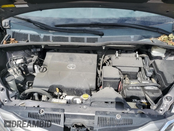 2013 Toyota Sienna XLE z VIN 5TDDK3DC8DS069085, wystawiony jako Copart lot #62768235 z przebiegiem 140 242 mil mil oraz Szkoda całkowita • Salvage title. Historia ofert i sprzedaży dostępna na DreamBid. Obrazek 12.