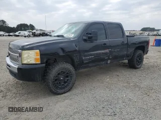 2011 Chevrolet Silverado 1500 LT with VIN 3GCPKSEA8BG230535, listed as a Copart auction lot 44039415 with 213,943 mi miles and Salvage Title. Bid and sale history available at DreamBid. Image 1.