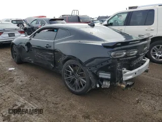 2021 Chevrolet Camaro ZL1 with VIN 1G1FK1R61M0100933, listed as a Copart auction lot 86644354 with 19,933 mi miles and Salvage Title. Bid and sale history available at carsss.com. Image 2.