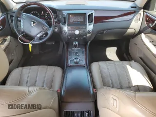 2013 Hyundai Equus Signature z VIN KMHGH4JH1DU063847, wystawiony jako Copart lot #58177565 z przebiegiem 121 715 mil mil oraz Tytuł czysty. Historia ofert i sprzedaży dostępna na DreamBid. Obrazek 8.