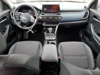 2023 Kia Seltos S z VIN KNDEU2AA1P7393926, wystawiony jako Copart lot #46936325 z przebiegiem 24 867 mil mil oraz Szkoda całkowita • Salvage title. Historia ofert i sprzedaży dostępna na DreamBid. Obrazek 8.