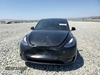 2022 Tesla Model Y Performance with VIN 7SAYGDEF8NF492954, listed as a Copart auction lot 61419965 with 24,885 mi miles and Salvage title. Bid and sale history available at DreamBid. Image 13.