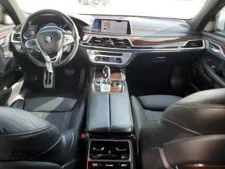 2016 BMW 7 Series 750i xDrive z VIN WBA7F2C50GG421120, wystawiony jako Copart lot #75668694 z przebiegiem 83 178 mil mil oraz Szkoda całkowita • Salvage title. Historia ofert i sprzedaży dostępna na DreamBid. Obrazek 8.