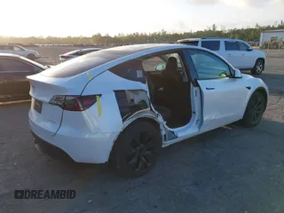2024 Tesla Model Y Long Range z VIN 7SAYGDEE9RA291266, wystawiony jako IAAI lot #41956682 z przebiegiem 17 066 mil mil oraz . Historia ofert i sprzedaży dostępna na DreamBid. Obrazek 4.