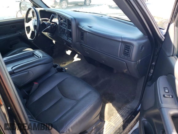 2006 GMC Sierra 1500 Work Truck z VIN 1GTEK19B96E203149, wystawiony jako Copart lot #52455995 z przebiegiem 147 476 mil mil oraz Czysty tytuł • Clean title. Historia ofert i sprzedaży dostępna na DreamBid. Obrazek 8.
