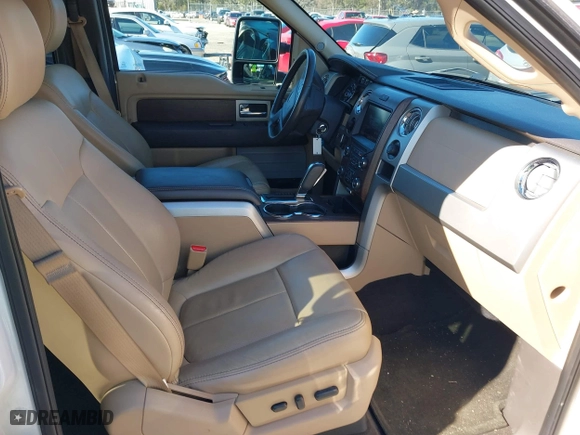 2013 Ford F-150 XL with VIN 1FTFW1CT5DKF35064, listed as a IAAI auction lot 41373233 with 231,397 mi miles. Bid and sale history available at carsss.com. Image 5.