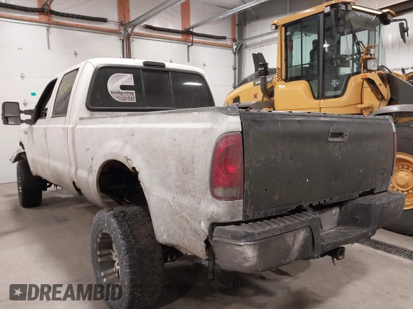 2001 Ford Super Duty F-250 XL with VIN 1FTNW21FX1EA67812, listed as a IAAI auction lot 41380803 with 219,306 mi miles. Bid and sale history available at carsss.com. Image 3.