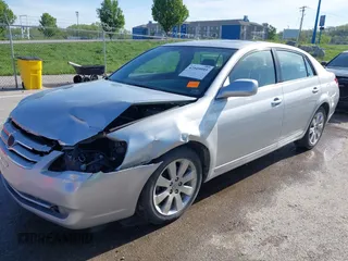 2006 Toyota Avalon XL with VIN 4T1BK36B36U153708, listed as a IAAI auction lot 42049995 with 205,803 mi miles. Bid and sale history available at carsss.com. Image 17.