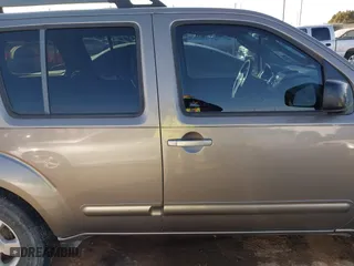 2006 Nissan Pathfinder SE with VIN 5N1AR18U36C684150, listed as a IAAI auction lot 41201933 with 146,494 mi miles. Bid and sale history available at carsss.com. Image 13.