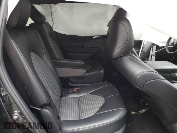 2024 Toyota Highlander LE z VIN 5TDKDRAH5RS536524, wystawiony jako Copart lot #58688105 z przebiegiem Nie podano mil oraz Czysty tytuł • Clean title. Historia ofert i sprzedaży dostępna na DreamBid. Obrazek 11.