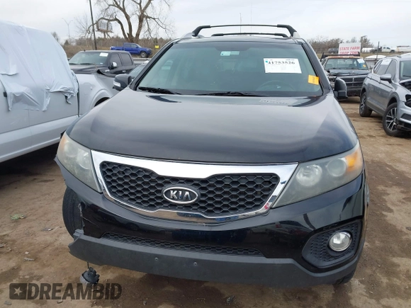 2012 Kia Sorento EX with VIN 5XYKU4A2XCG284563, listed as a IAAI auction lot 41753526 with 206,900 mi miles. Bid and sale history available at carsss.com. Image 12.