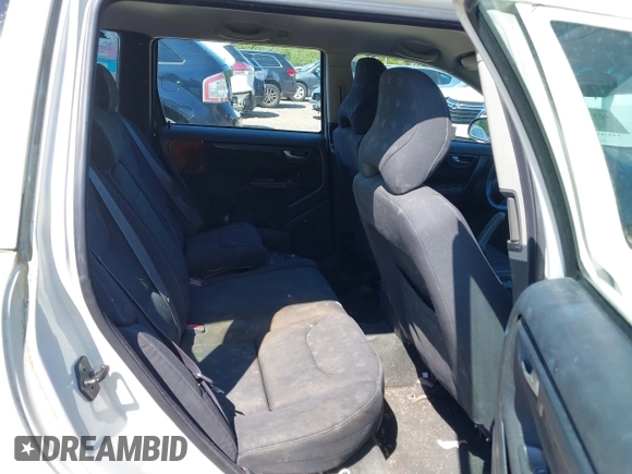 2001 Volvo V70 с VIN YV1SW53D411061537, выставлен на аукционе IAAI как лот 42397688 с пробегом 216 520 миль миль и . История ставок и продаж доступна на DreamBid. Изображение 8.