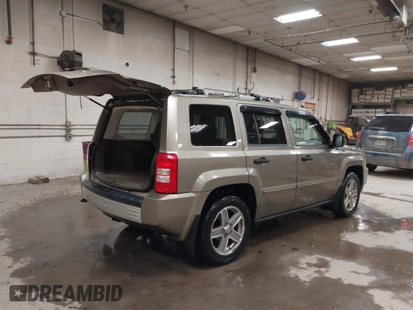 2007 Jeep Patriot Limited with VIN 1J8FF48W37D377328, listed as a IAAI auction lot 41356111 with 114,276 mi miles and . Bid and sale history available at DreamBid. Image 4.