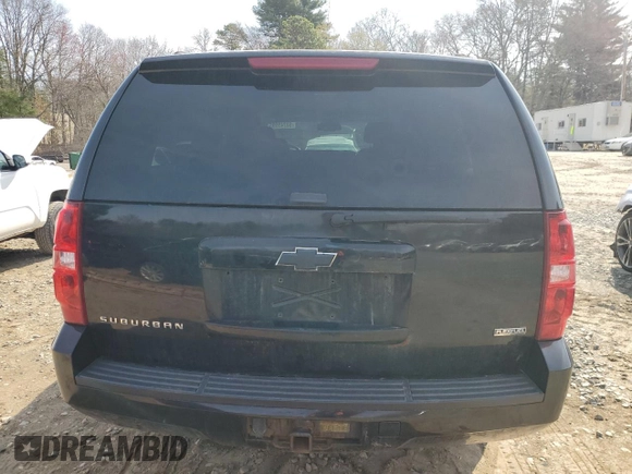 2007 Chevrolet Suburban LT with VIN 1GNFK16327J228718, listed as a Copart auction lot 53749995 with 148,586 mi miles and Clean Title. Bid and sale history available at DreamBid. Image 6.
