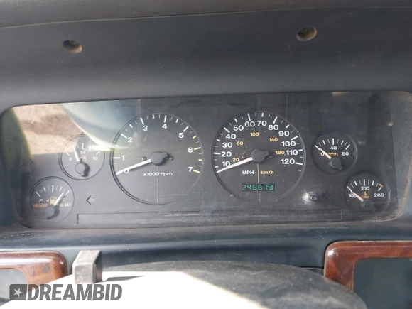 1998 Jeep Grand Cherokee Laredo with VIN 1J4GZ58S5WC362365, listed as a IAAI auction lot 41891397 with 246,673 mi miles. Bid and sale history available at carsss.com. Image 7.