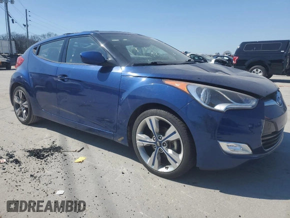 2017 Hyundai Veloster Value Edition with VIN KMHTC6AD3HU324388, listed as a Copart auction lot 48228705 with 82,668 mi miles and Salvage Title. Bid and sale history available at carsss.com. Image 4.