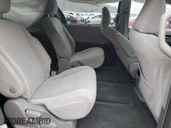 2017 Toyota Sienna LE with VIN 5TDJZ3DC5HS187003, listed as a Copart auction lot 84182284 with 85,045 mi miles and Salvage Title. Bid and sale history available at carsss.com. Image 11.