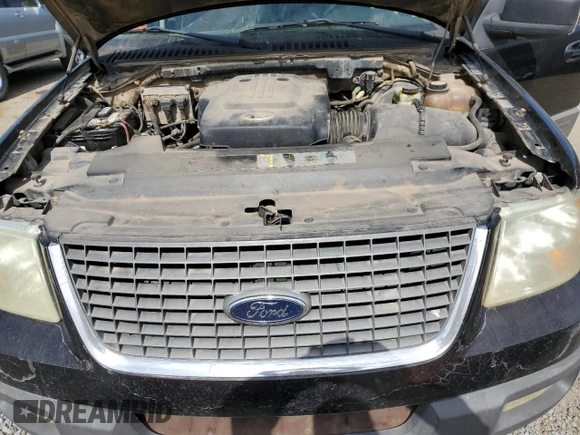 2003 Ford Expedition Special Service z VIN 1FMRU15W63LA55307, wystawiony jako Copart lot #63678485 z przebiegiem 312 125 mil mil oraz Czysty tytuł • Clean title. Historia ofert i sprzedaży dostępna na DreamBid. Obrazek 12.