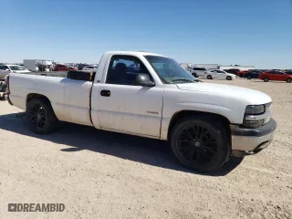 2000 Chevrolet Silverado 1500 with VIN 1GCEC14W5YE217348, listed as a Copart auction lot 46402225 with 316,234 mi miles and Salvage Title. Bid and sale history available at carsss.com. Image 4.