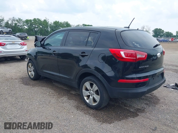 2013 Kia Sportage LX z VIN KNDPBCA28D7411444, wystawiony jako IAAI lot #42415041 z przebiegiem 150 524 mil mil oraz . Historia ofert i sprzedaży dostępna na DreamBid. Obrazek 3.