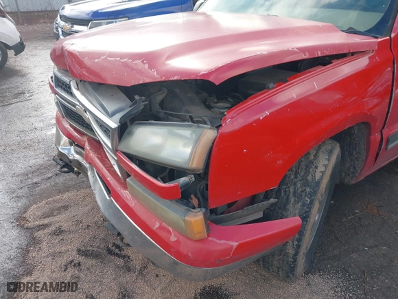 2006 Chevrolet Silverado 1500 LT1 with VIN 2GCEC13T261102535, listed as a IAAI auction lot 41474459 with 362,668 mi miles. Bid and sale history available at carsss.com. Image 6.