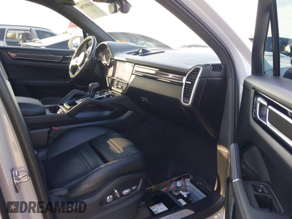 2020 Porsche Cayenne z VIN WP1AA2AY0LDA05728, wystawiony jako IAAI lot #41485296 z przebiegiem Nie podano mil oraz . Historia ofert i sprzedaży dostępna na DreamBid. Obrazek 5.