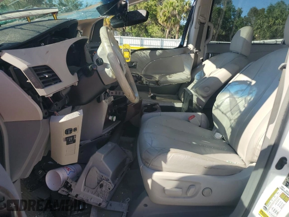 2014 Toyota Sienna XLE with VIN 5TDYK3DC4ES457160, listed as a Copart auction lot 48921425 with 0 mi miles and Salvage Title. Bid and sale history available at carsss.com. Image 7.