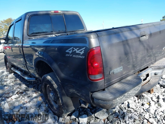 2002 Ford Super Duty F-250 XL with VIN 1FTNW21F52ED15515, listed as a IAAI auction lot 41351889 with 313,722 mi miles. Bid and sale history available at carsss.com. Image 3.