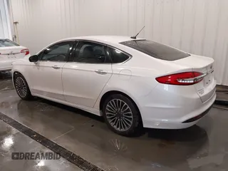 2017 Ford Fusion SE z VIN 3FA6P0HD5HR367474, wystawiony jako IAAI lot #42179210 z przebiegiem 81 852 mil mil oraz . Historia ofert i sprzedaży dostępna na DreamBid. Obrazek 3.