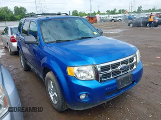 2012 Ford Escape XLT z VIN 1FMCU0DG4CKC85718, wystawiony jako IAAI lot #42711096 z przebiegiem 153 262 mil mil oraz . Historia ofert i sprzedaży dostępna na DreamBid. Obrazek 1.