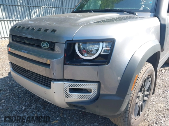 2023 Land Rover Defender S z VIN SALEJ7EXXP2205706, wystawiony jako IAAI lot #42605757 z przebiegiem 7 538 mil mil oraz . Historia ofert i sprzedaży dostępna na DreamBid. Obrazek 6.