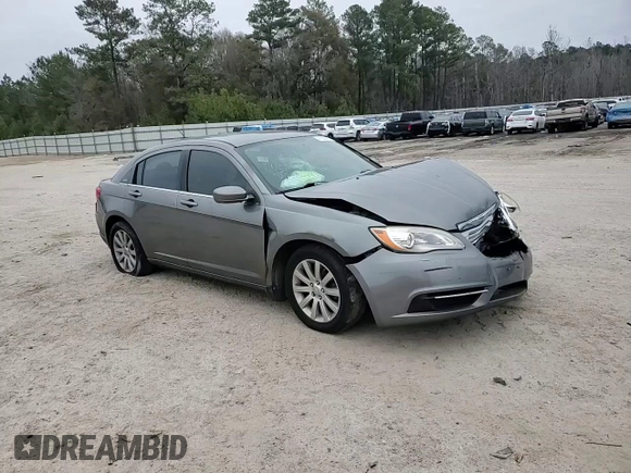 2013 Chrysler 200 Touring z VIN 1C3CCBBB2DN584591, wystawiony jako Copart lot #41503815 z przebiegiem Nie podano mil oraz Szkoda całkowita • Salvage title. Historia ofert i sprzedaży dostępna na DreamBid. Obrazek 11.