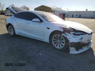 2017 Tesla Model S 60 with VIN 5YJSA1E16HF204974, listed as a Copart auction lot 89109185 with 107,102 mi miles and Salvage title. Bid and sale history available at DreamBid. Image 4.