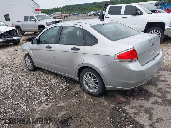 2010 Ford Focus SE with VIN 1FAHP3FN7AW200994, listed as a IAAI auction lot 39878172 with 146,211 mi miles. Bid and sale history available at carsss.com. Image 3.
