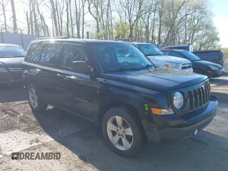2012 Jeep Patriot Latitude with VIN 1C4NJRFB4CD686038, listed as a IAAI auction lot 42142199 with 116,416 mi miles and . Bid and sale history available at carsss.com. Image 1.
