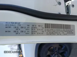 2018 Jeep Compass Latitude with VIN 3C4NJDBB2JT457535, listed as a IAAI auction lot 41797591 with 34,026 mi miles. Bid and sale history available at carsss.com. Image 9.