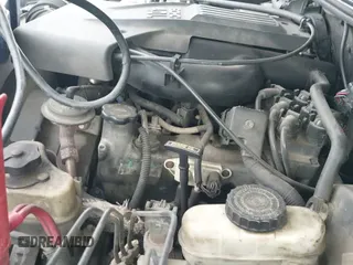 2000 Ford Explorer Sport z VIN 1FMYU60E0YUA32680, wystawiony jako IAAI lot #43313986 z przebiegiem 286 978 mil mil oraz . Historia ofert i sprzedaży dostępna na DreamBid. Obrazek 19.