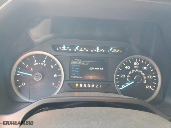2016 Ford F-150 XLT with VIN 1FTFW1EFXGKE04983, listed as a Copart auction lot 52567255 with 176,350 mi miles and Salvage Title. Bid and sale history available at carsss.com. Image 9.
