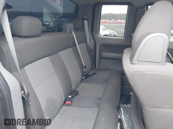 2004 Ford F-150 STX z VIN 1FTRX14W04NB92892, wystawiony jako IAAI lot #41009190 z przebiegiem 152 446 mil mil oraz . Historia ofert i sprzedaży dostępna na DreamBid. Obrazek 8.