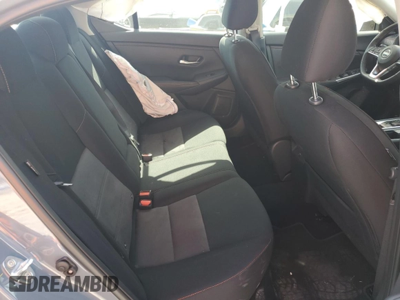 2024 Nissan Sentra SR z VIN 3N1AB8DV9RY386846, wystawiony jako Copart lot #55141905 z przebiegiem 4 591 mil mil oraz Szkoda całkowita • Salvage title. Historia ofert i sprzedaży dostępna na DreamBid. Obrazek 10.