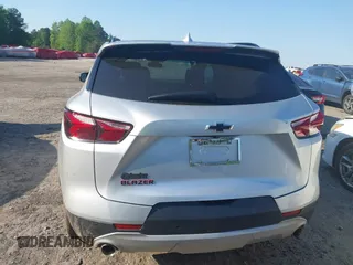 2021 Chevrolet Blazer LT with VIN 3GNKBCRS3MS583534, listed as a IAAI auction lot 42063758 with 25,920 mi miles and . Bid and sale history available at DreamBid. Image 16.