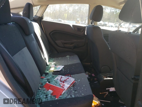 2018 Ford Fiesta S z VIN 3FADP4AJ0JM133583, wystawiony jako Copart lot #49156195 z przebiegiem 212 347 mil mil oraz Szkoda całkowita • Salvage title. Historia ofert i sprzedaży dostępna na DreamBid. Obrazek 10.