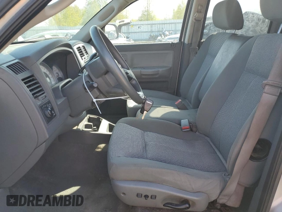 2007 Dodge Dakota SLT with VIN 1D7HW48K67S137401, listed as a Copart auction lot 53664505 with 182,862 mi miles and Clean Title. Bid and sale history available at carsss.com. Image 7.
